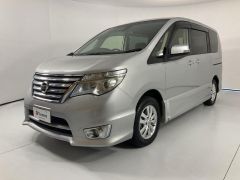 Photo of the vehicle Nissan Serena