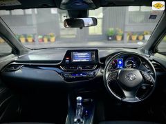 Photo of the vehicle Toyota C-HR