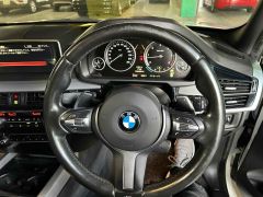 Photo of the vehicle BMW X5