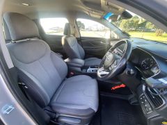 Photo of the vehicle Hyundai Santa Fe