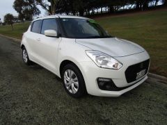 Photo of the vehicle Suzuki Swift