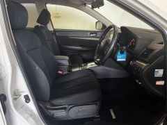 Photo of the vehicle Subaru Legacy