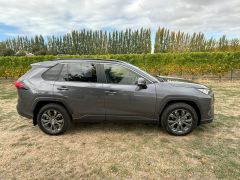 Photo of the vehicle Toyota RAV4