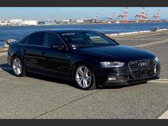 Photo of the vehicle Audi A4