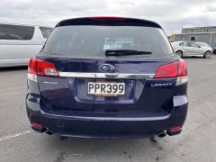 Photo of the vehicle Subaru Legacy