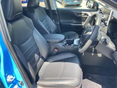 Photo of the vehicle Toyota RAV4