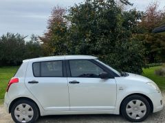 Photo of the vehicle Suzuki Swift