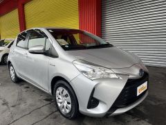 Photo of the vehicle Toyota Vitz