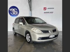 Photo of the vehicle Nissan Tiida