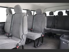 Photo of the vehicle Toyota HiAce