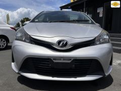 Photo of the vehicle Toyota Vitz