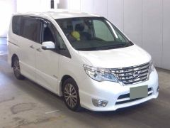 Photo of the vehicle Nissan Serena