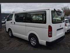 Photo of the vehicle Toyota HiAce