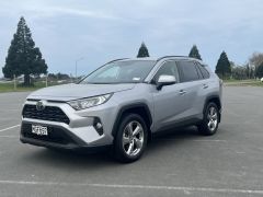 Photo of the vehicle Toyota RAV4