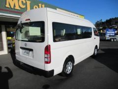 Photo of the vehicle Toyota HiAce