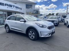 Photo of the vehicle Kia Niro