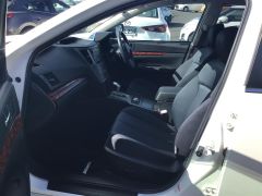 Photo of the vehicle Subaru Legacy