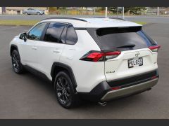 Photo of the vehicle Toyota RAV4