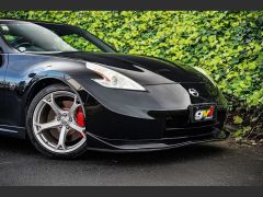 Photo of the vehicle Nissan 370Z