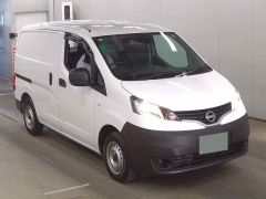 Photo of the vehicle Nissan NV200