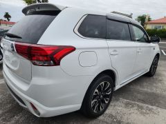 Photo of the vehicle Mitsubishi Outlander