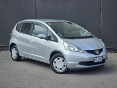 Photo of the vehicle Honda Fit