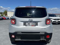 Photo of the vehicle Jeep Renegade