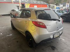 Photo of the vehicle Mazda Demio