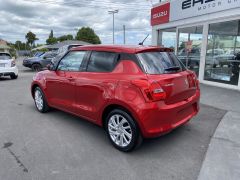 Photo of the vehicle Suzuki Swift