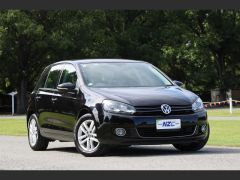 Photo of the vehicle Volkswagen Golf