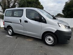 Photo of the vehicle Nissan NV200