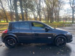 Photo of the vehicle Renault Megane