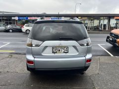 Photo of the vehicle Mitsubishi Outlander