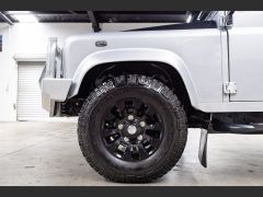 Photo of the vehicle Land Rover Defender