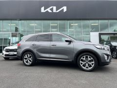 Photo of the vehicle Kia Sorento