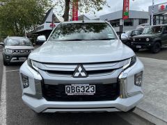 Photo of the vehicle Mitsubishi Triton