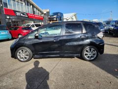 Photo of the vehicle Honda Fit