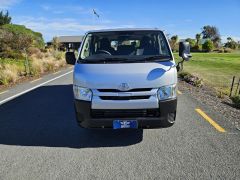 Photo of the vehicle Toyota HiAce