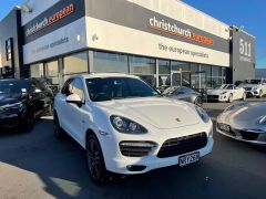 Photo of the vehicle Porsche Cayenne