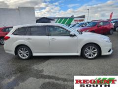 Photo of the vehicle Subaru Legacy