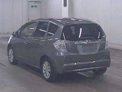 Photo of the vehicle Honda Fit