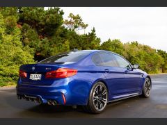 Photo of the vehicle BMW M5