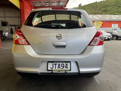 Photo of the vehicle Nissan Tiida