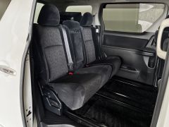 Photo of the vehicle Toyota Alphard