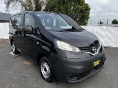 Photo of the vehicle Nissan NV200