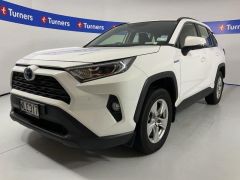 Photo of the vehicle Toyota RAV4