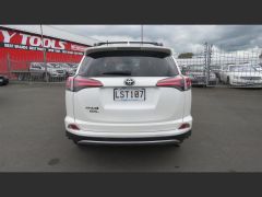 Photo of the vehicle Toyota RAV4