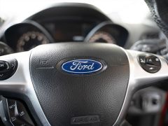 Photo of the vehicle Ford Kuga