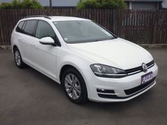 Photo of the vehicle Volkswagen Golf