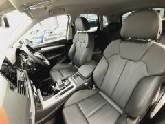 Photo of the vehicle Audi Q5